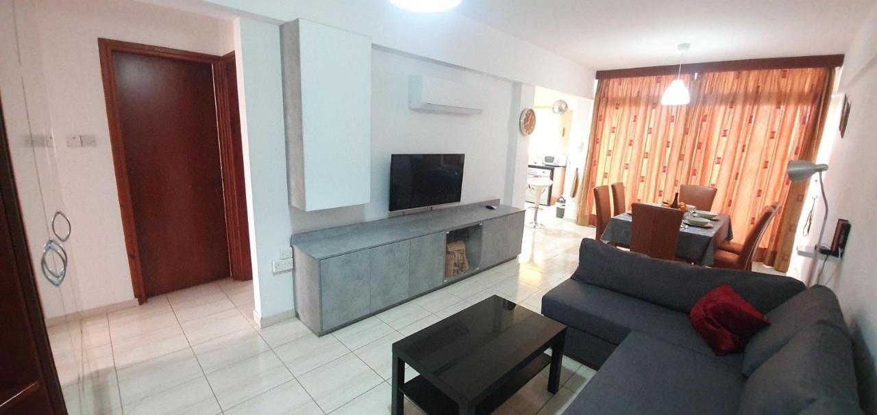 Vasilas Holiday Apartment #2 Larnaca Exterior photo